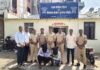 चौफुला येथील रेणुका कलाकेंद्रात गावठी पिस्टलचा धाक दाखवून दहशत माजविणाऱ्या दोघांना अटक